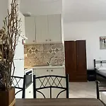 Kohyli Apartment *